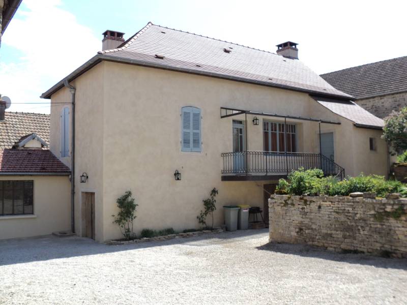 Rénovation d'une toiture en tuiles mécaniques à Meloisey, chez un particulier