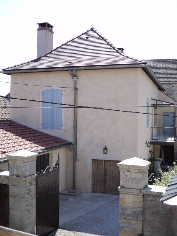 Rénovation d'une toiture en tuiles mécaniques à Meloisey, chez un particulier