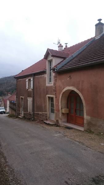 Rénovation d'une toiture en tuiles mécaniques à Saint Romain, chez un particulier