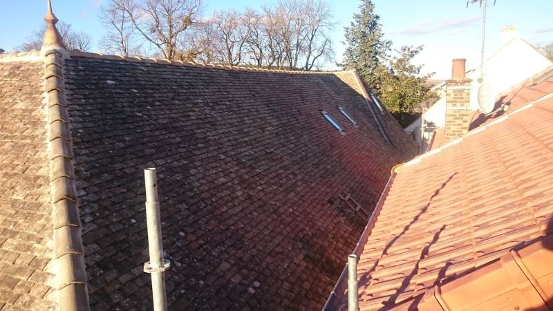 Couverture en tuiles plates pour un professionnel à Pommard