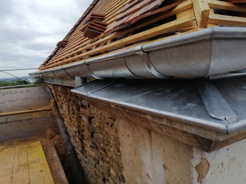 Travaux de zinguerie pour un particulier à Pernand-Vergelesses