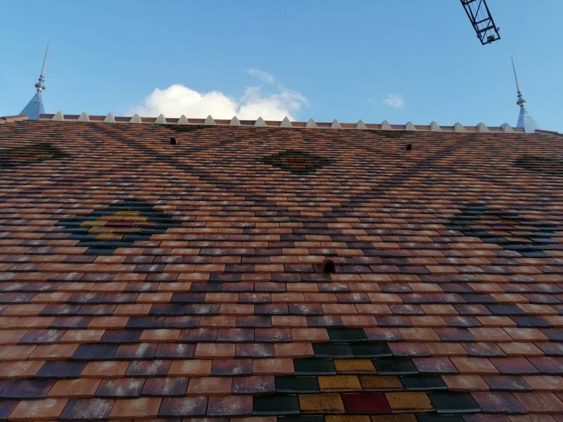 Motifs en tuiles vernissées 