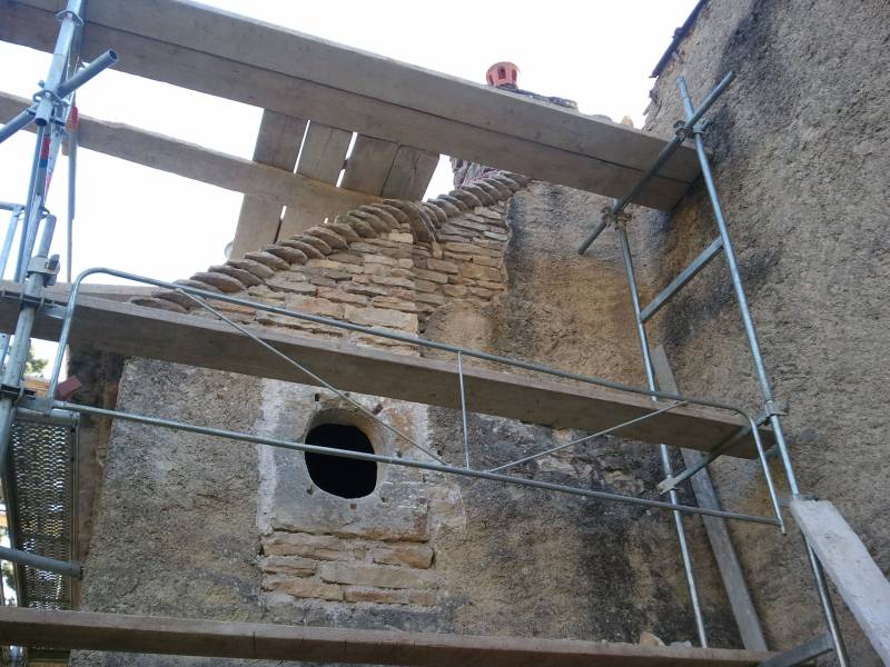 Restauration d'une couverture en laves chez un particulier à Meloisey proche Beaune